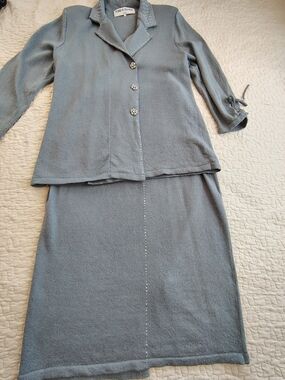 Todd & Olivia Light Gray  Skirt  Set.